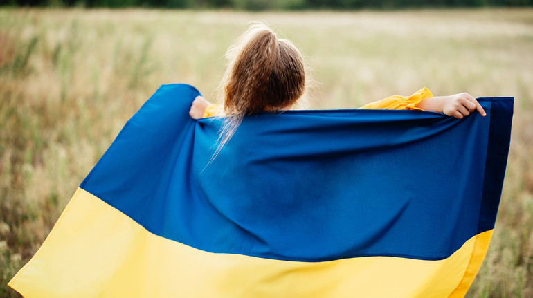 Наново вчуся розуміти свою доньку: історія 9-річної Соломії та її мами, яких розлучила окупація