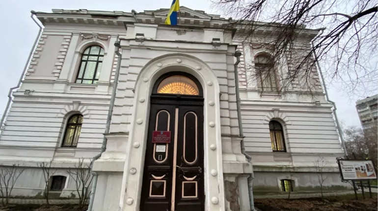 Сумський обласний музей вже евакуював цінні експонати за межі області – Департамент культури