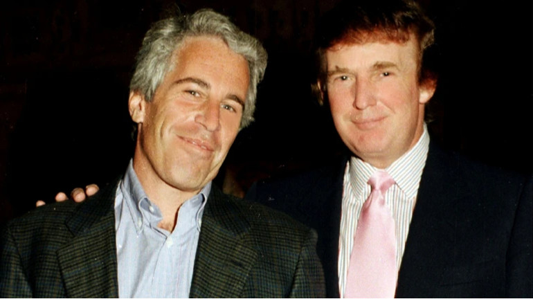 Слідство.Інфо: Українська модель вербувала дівчат для сексуального злочинця Джеффрі Епштейна