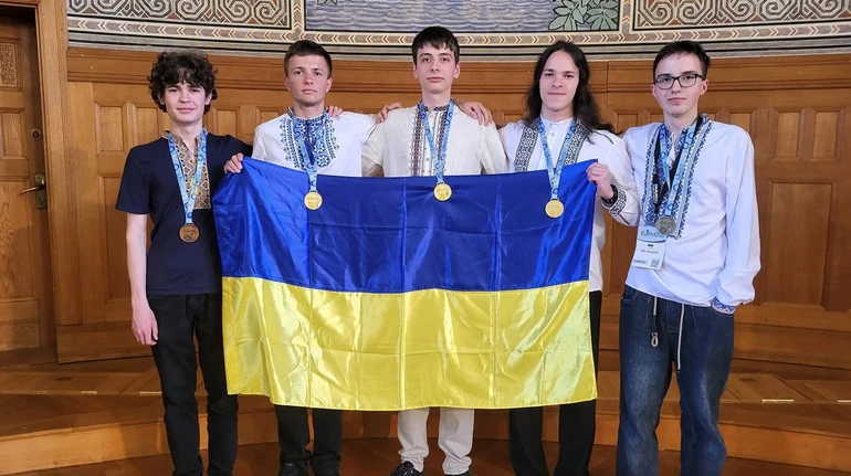 Вибороли 5 нагород: українські школярі стали найсильнішою збірною на Європейській олімпіаді з фізики