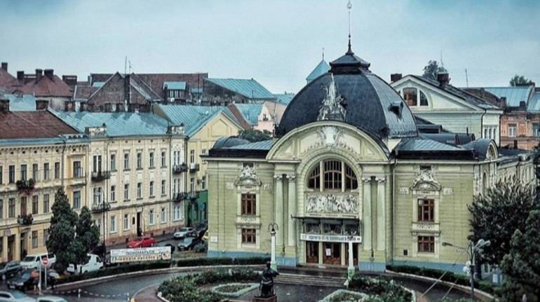 Чернівецький драмтеатр відреставрують та зроблять інклюзивним