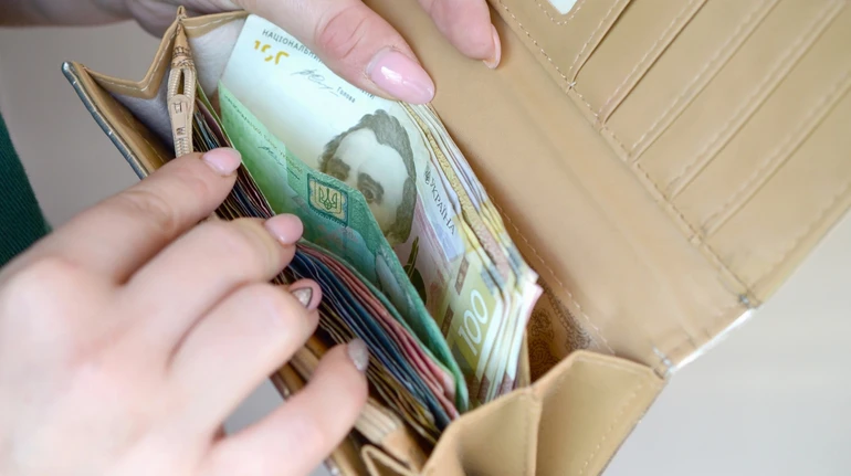 Зарплати вчителів зросли у більшості громад – результати моніторингу комітету Ради