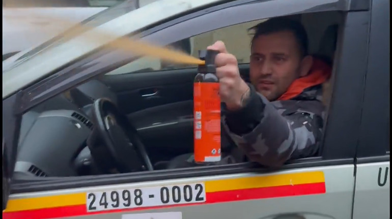 Зй**уйте в Україну: у Варшаві таксист застосував сльозогінний газ проти вагітної українки та її чоловіка