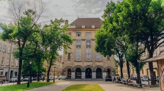 Без заслужений та народний артист: у Львові театр ляльок відмовився від державних звань