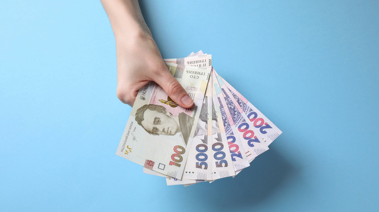 Аліменти від держави: хто може їх отримати та як це зробити