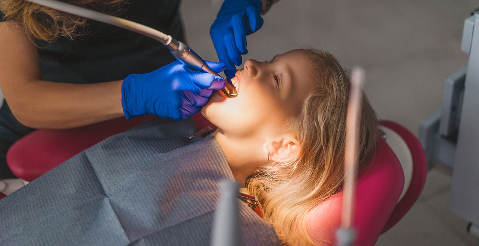 Стоматолог для дитини: якими мають бути візит до зубного лікаря та догляд молочних зубів