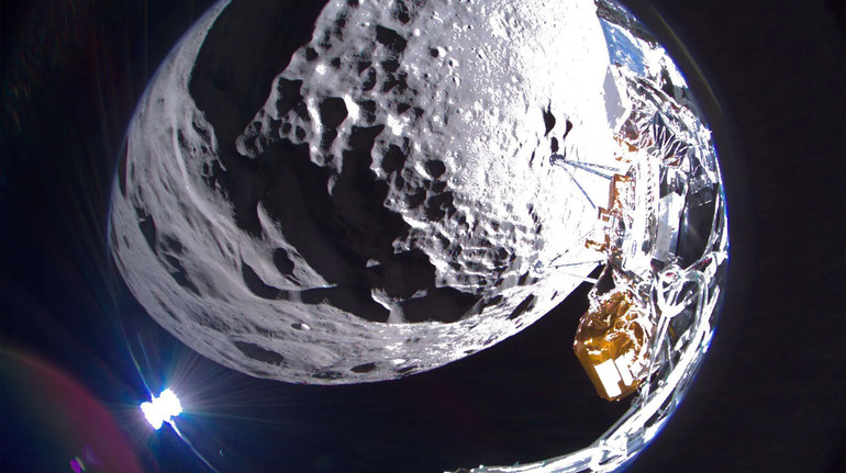 Космічний апарат США Одіссей перекинувся на Місяці