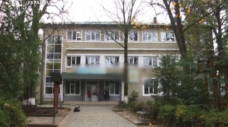 Збитків на 15,3 млн грн: на Прикарпатті бухгалтерка санаторію влаштувала на роботу 37 фіктивних працівників