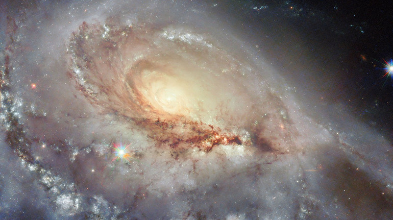 NASA showed an unusual asymmetrical galaxy: photo