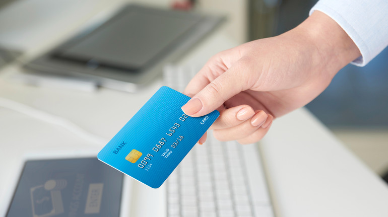 Пропонують грошову винагороду за використання вашої картки? Поліція застерігає від такого підробітку