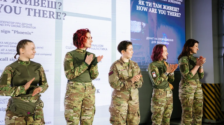 Попри все лайно, яке пройшла у війську, я лишилася собою: одкровення героїнь фільму Як ти там живеш?