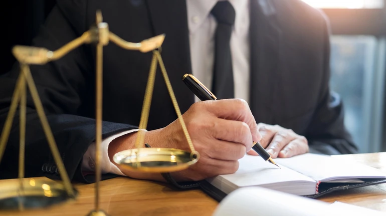 Коли дитина може самостійно звернутися по правничу допомогу? Пояснення Мін'юсту