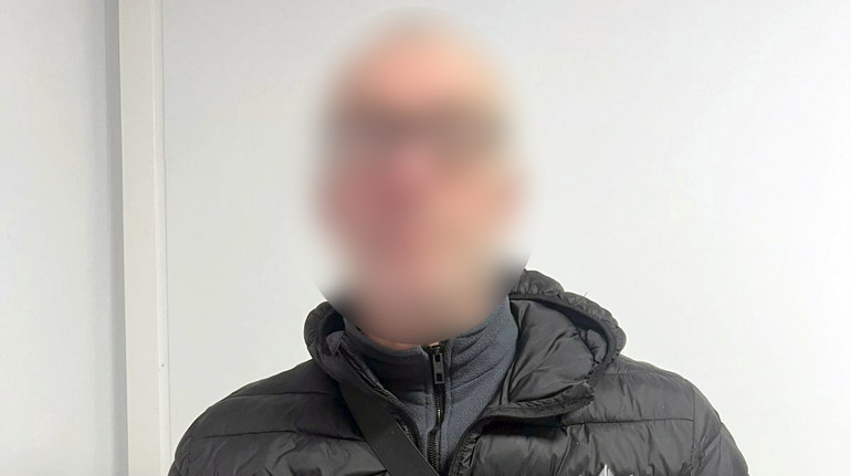 У Хмельницькому поліція затримала 41-річного водія, який побив пішохода через зауваження