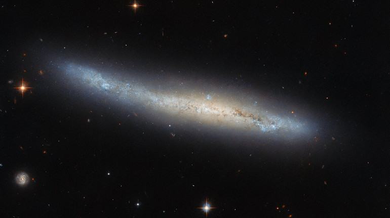 Телескоп Хаббл зафіксував незвичний ракурс спіральної галактики