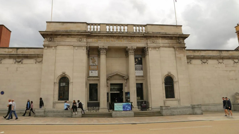 У художній галереї в Англії покажуть виставку про мумі-тролів (і картину Клода Моне)