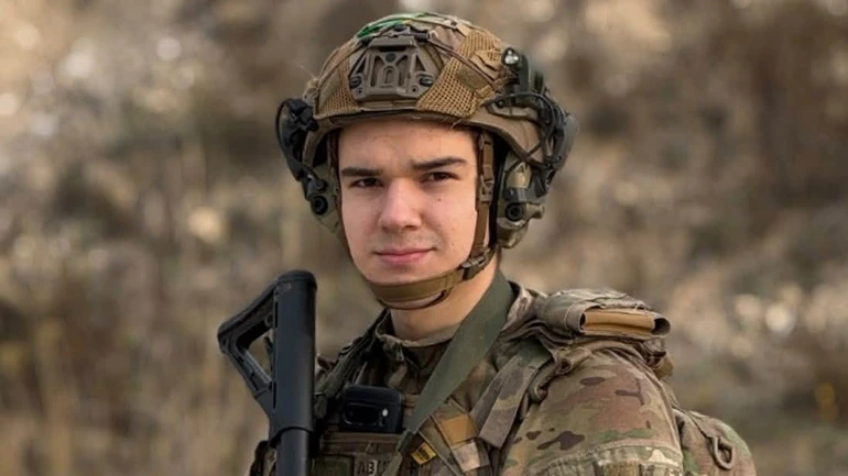 Рішучий і дотепний: на війні загинув 21-річний захисник Олександр Силует Чижов
