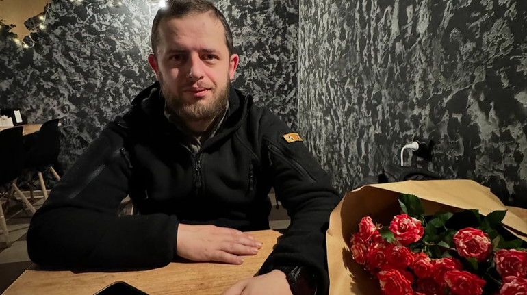 Міг списатись зі служби, але віддав життя: на фронті загинув офіцер та поет Максим Ємець