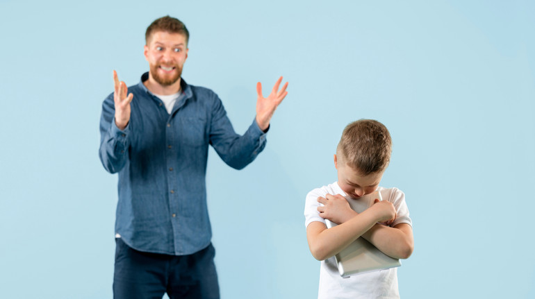 Мають схожий ефект: вчені визначили вплив вербального та фізичного насильства на дітей