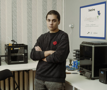 Зранку я – учень, а після 15.00 – волонтер. Історія підлітка з Київщини, який друкує деталі для дронів на 3D принтері