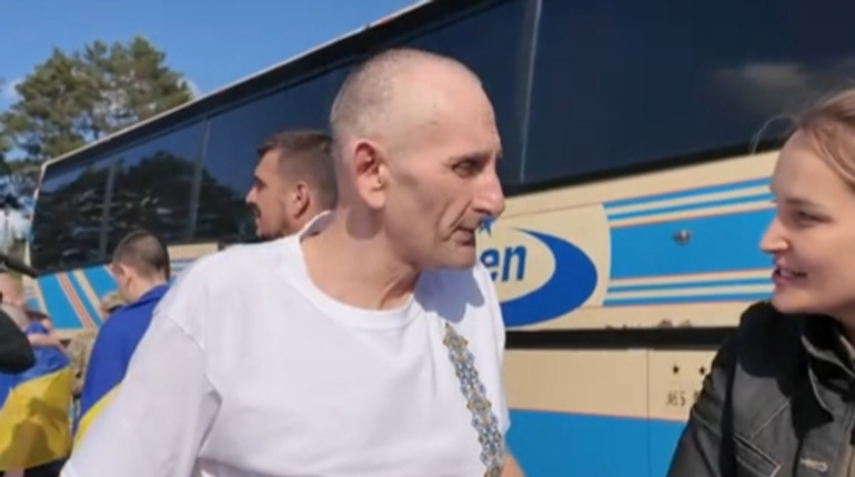 Дякуємо, що витримали: військовий повернувся з полону у свій день народження