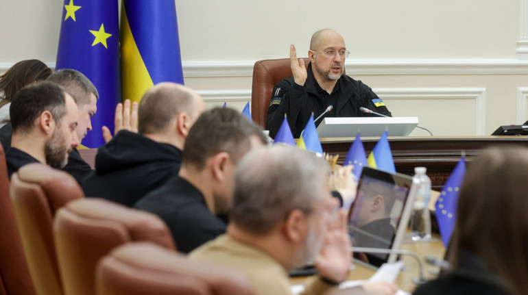 Ветерани війни зможуть безоплатно протезувати зуби: уряд запустив пілотний проєкт