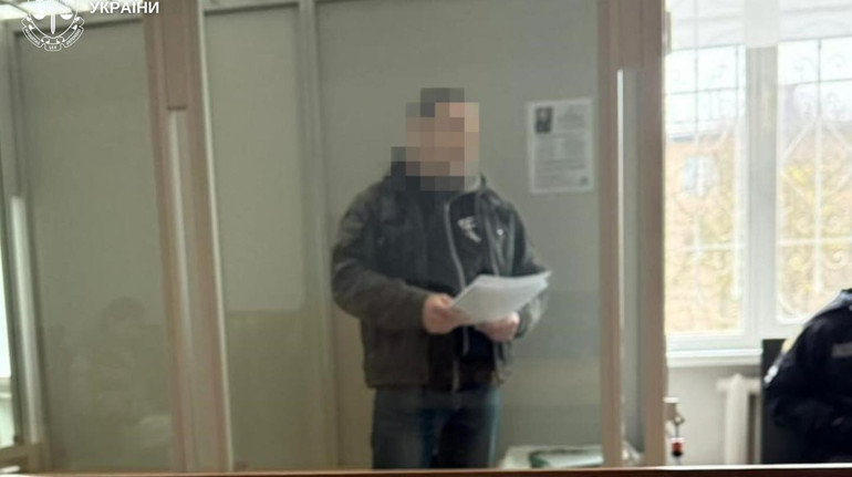 На Хмельниччині засудили чоловіка, який ґвалтував 11-річну падчерку, поки її мама була на роботі