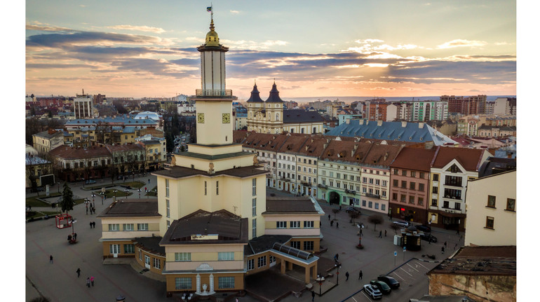 Мовна інспекція в Івано-Франківську: мер розповів, скільки людей захотіли стати інспекторами