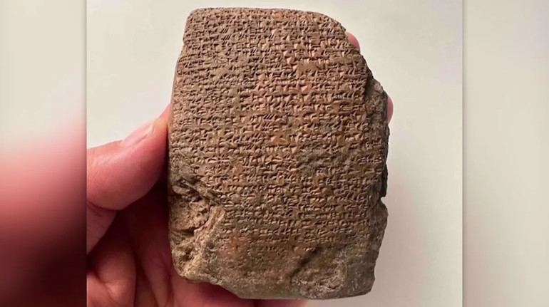 У Туреччині археологи знайшли табличку з текстом про вторгнення в міста: їй 3300 років