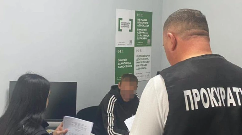 Хотів зґвалтувати: на Вінниччині чоловіка підозрюють у нападі на 7-річну дівчинку