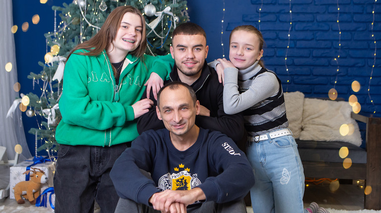 Дивлюсь на них і розумію, що все зробив правильно. Історія закарпатця, який став прийомним батьком для трьох дітей