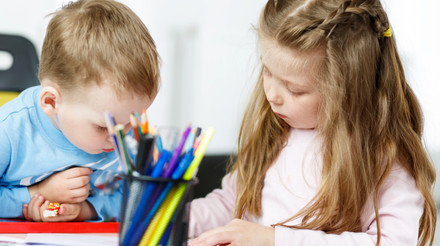 Чому дітям в інтернатах вигадують хвороби або навпаки – їх ігнорують? Відповідь адвокатки