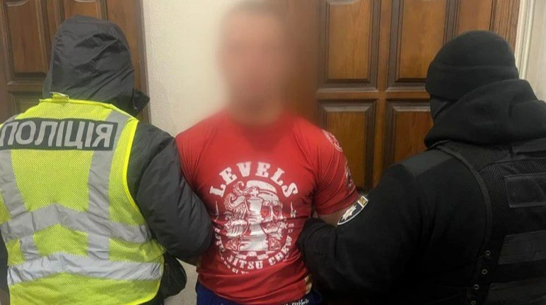 Провини не визнає: у Києві судитимуть тренера за сексуальне насилля над ученицями