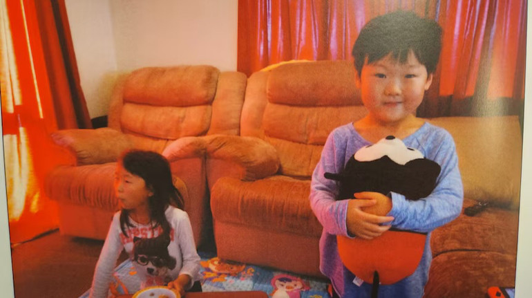 У Новій Зеландії остаточно ухвалили вирок матері, яка вбила двох дітей і сховала тіла у валізах