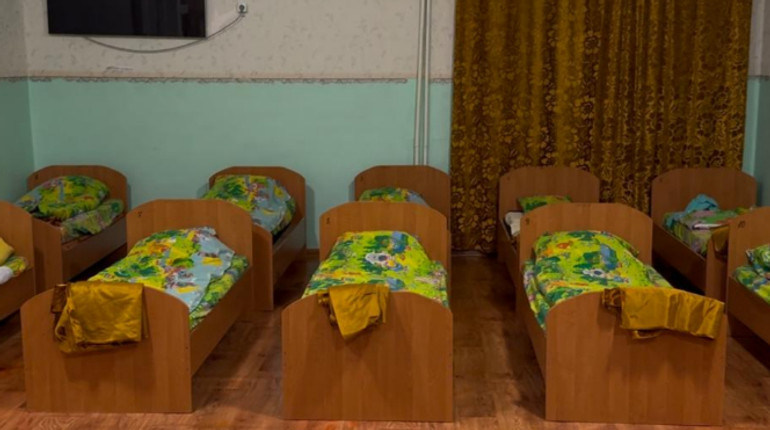 Обстріли переживають з молитвою: адвокатка закликала евакуювати підопічних дитбудинку в Кременчуці