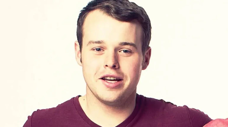 У США колишню зірку реаліті-шоу про родину з 19 дітьми звинуватили у розбещенні дівчинки