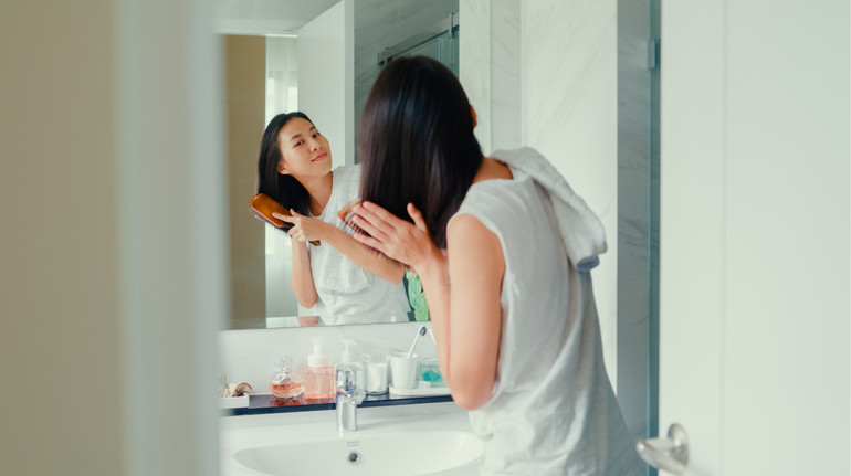 Як обрати шампунь та інші засоби для волосся: поради трихологів