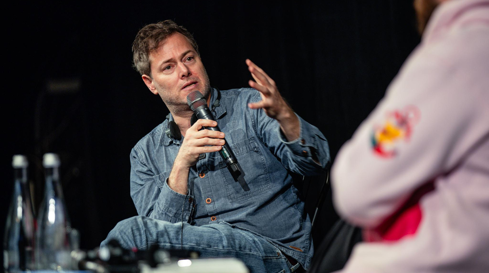 Я потрапив у пастку, намагаючись об'єднати росіян та українців. Театральний режисер Міло Рау про політичний театр та російських колег