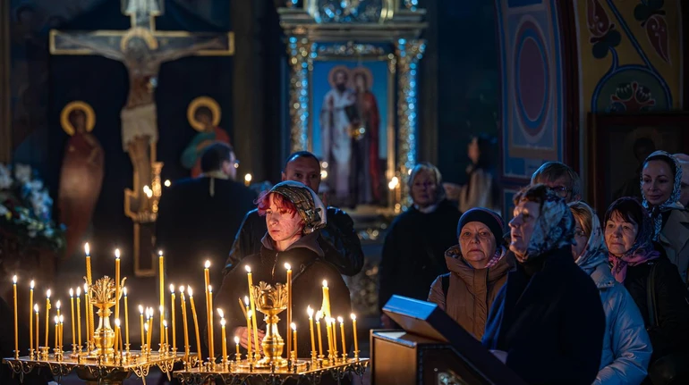 Коли будуть великодні богослужіння ПЦУ та УГКЦ і де освячуватимуть паски? Розклад