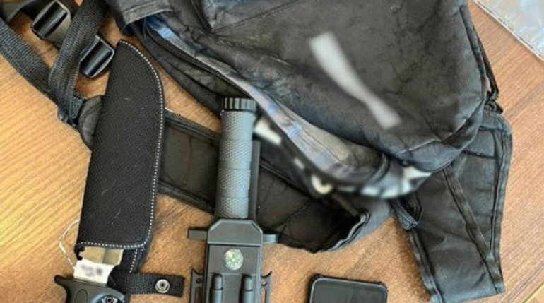 Хотів напасти на школярів з ножем: на Закарпатті поліція затримала 15-річного підлітка