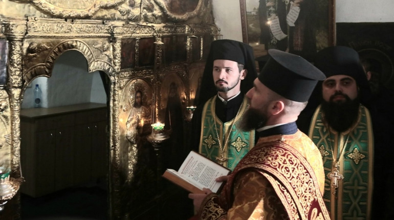 Митрополит Епіфаній провів перше богослужіння у печерах Києво-Печерської лаври