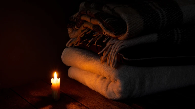 Зима без світла виснажила українців більше, ніж початок повномасштабної війни – опитування