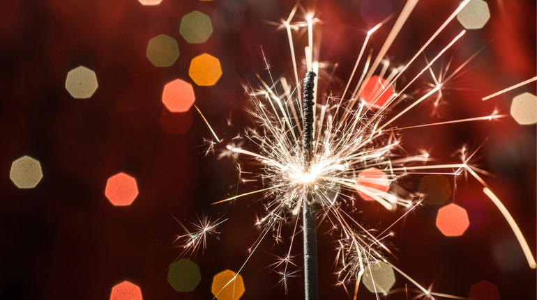 Замість телевізора: що слухати і дивитися у новорічну ніч