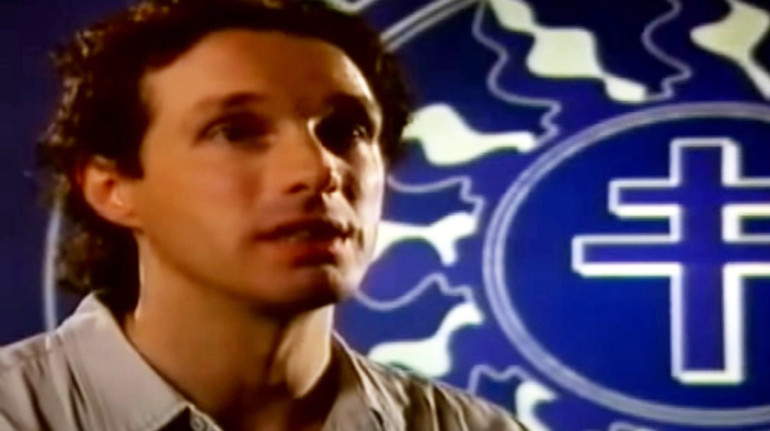 Лідера англійської рейв-церкви судять за сексуальне насильство над 13 жінками