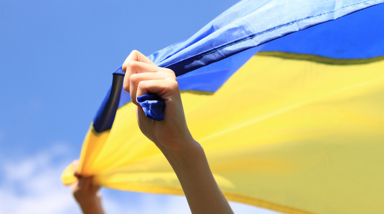 На Різдво з окупації повернули дружину і двох дітей українського військового, який пережив полон