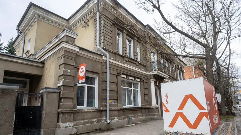 У Харкові Літературний музей відновлює роботу після обстрілів