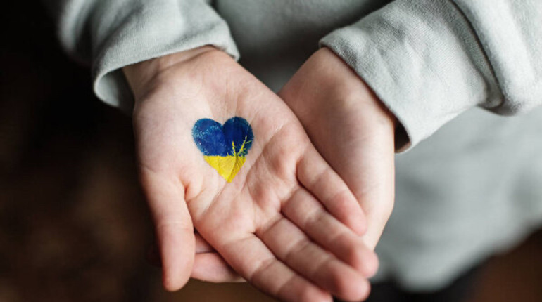 Змушували вчити гімн Росії під палючим сонцем: як українські підлітки стають заручниками РФ