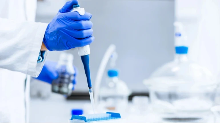 Як відбирають зразки ДНК у військових і хто ідентифікує загиблих воїнів – пояснення Міноборони