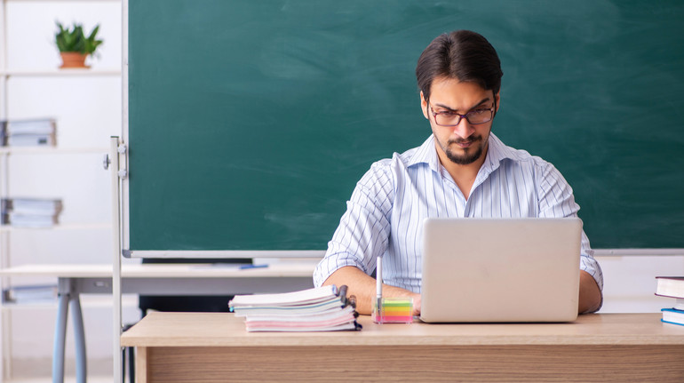 МОН: Бронювання частково компенсує брак учителів, але після війни буде відкат до стартових позицій