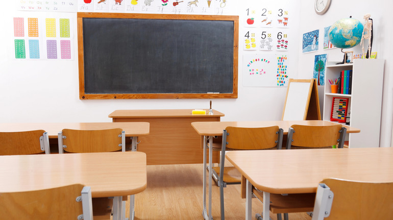 У Чернівцях звільнили з роботи вчительку, яка назвала учня скотиною