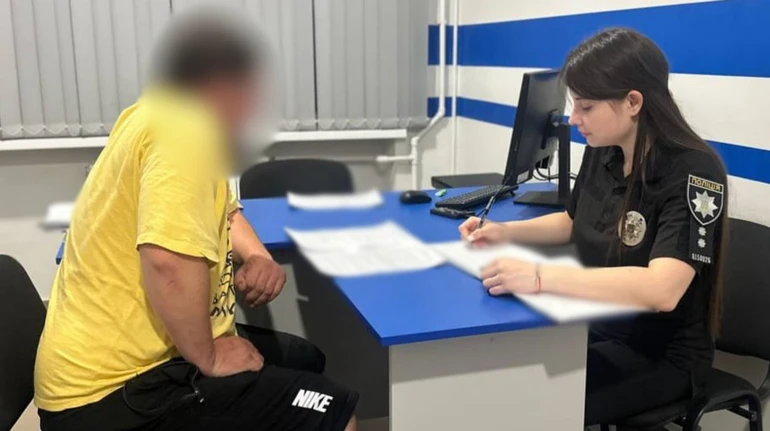 Запропонував покатати на авто: мешканця Одещини підозрюють у сексуальному насильстві щодо дітей